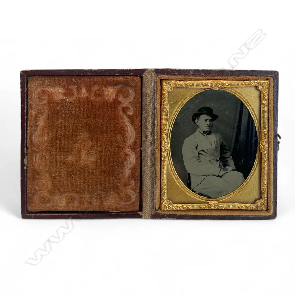 Gilt matted ambrotype - young man wearing a hat, Image 1++
